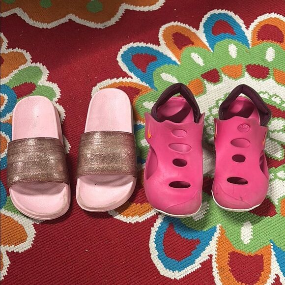 Nike Kids Pink Sandals Bundle - Picture 1 of 12